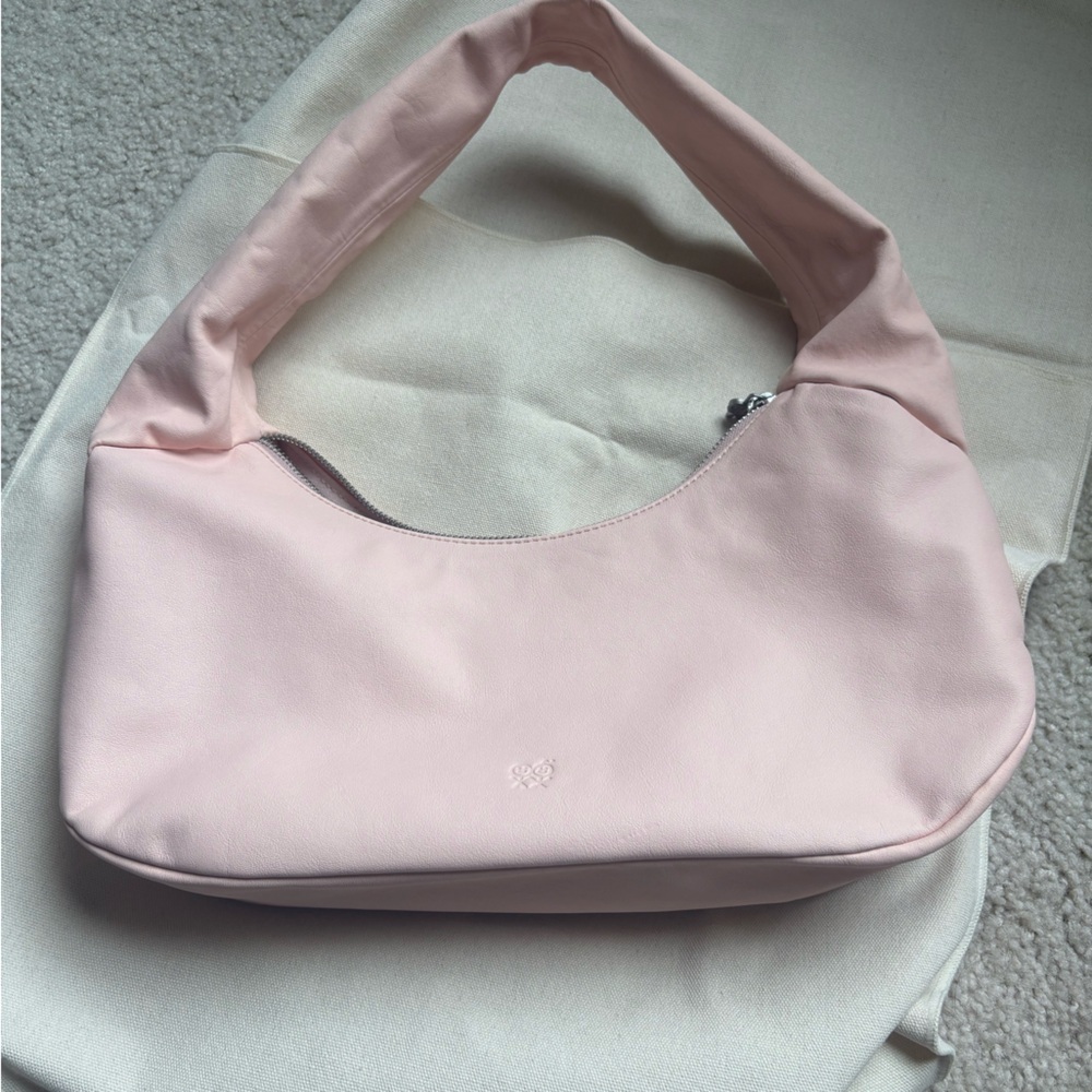 Anon strawberry frozen yogurt